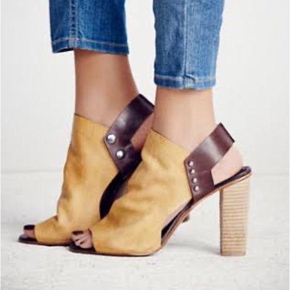 Free People Shoes - Free People Picture This Heel leather wooden heel size 38 Made in Spain